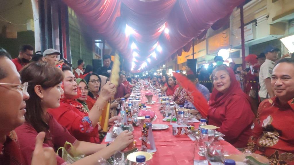 Perayaan Imlek di Semarang Meriah, Ada Ji Kau Meh dan Tuk Panjang Simbol Persatuan 